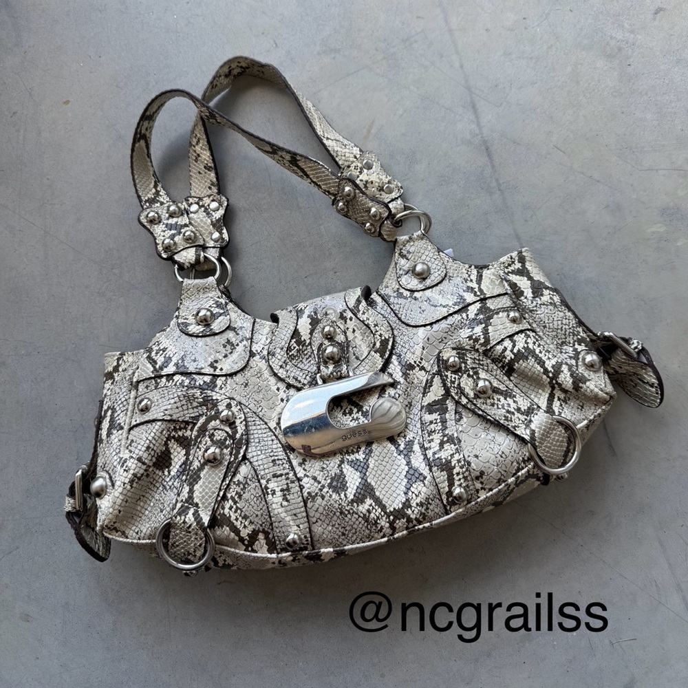 Rare y2k guess bag